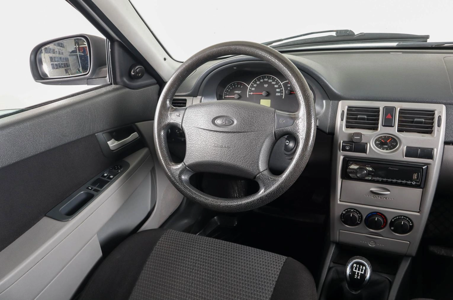 ВАЗ (LADA) Priora 11 из 19
