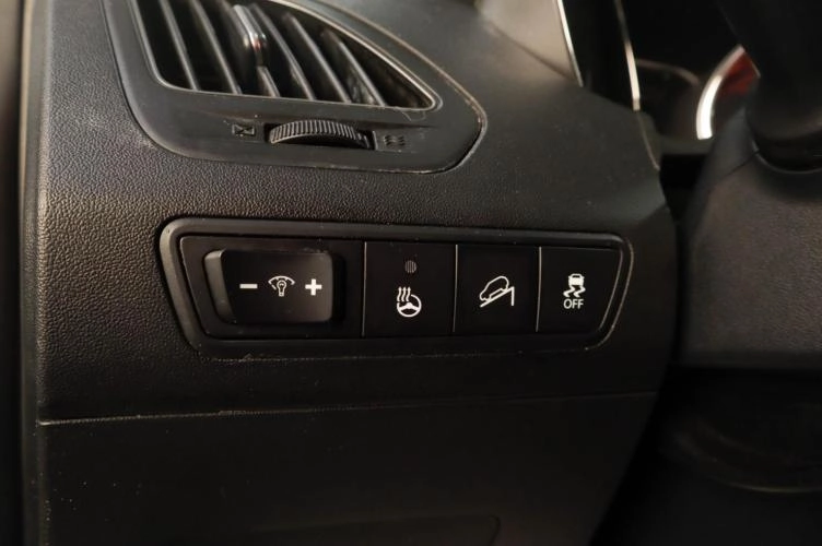Hyundai ix35 10 из 18