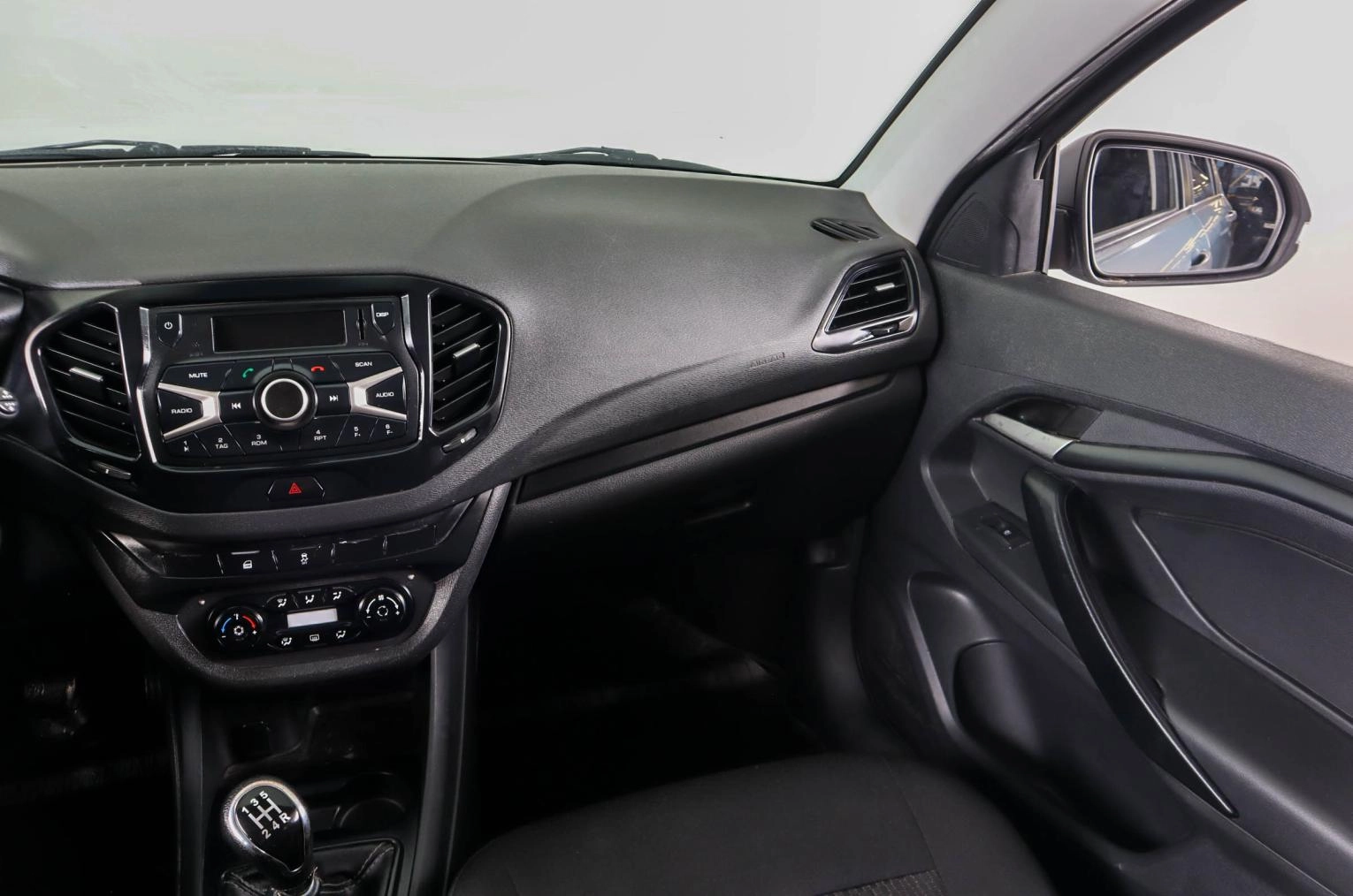 ВАЗ (LADA) Vesta 14 из 21