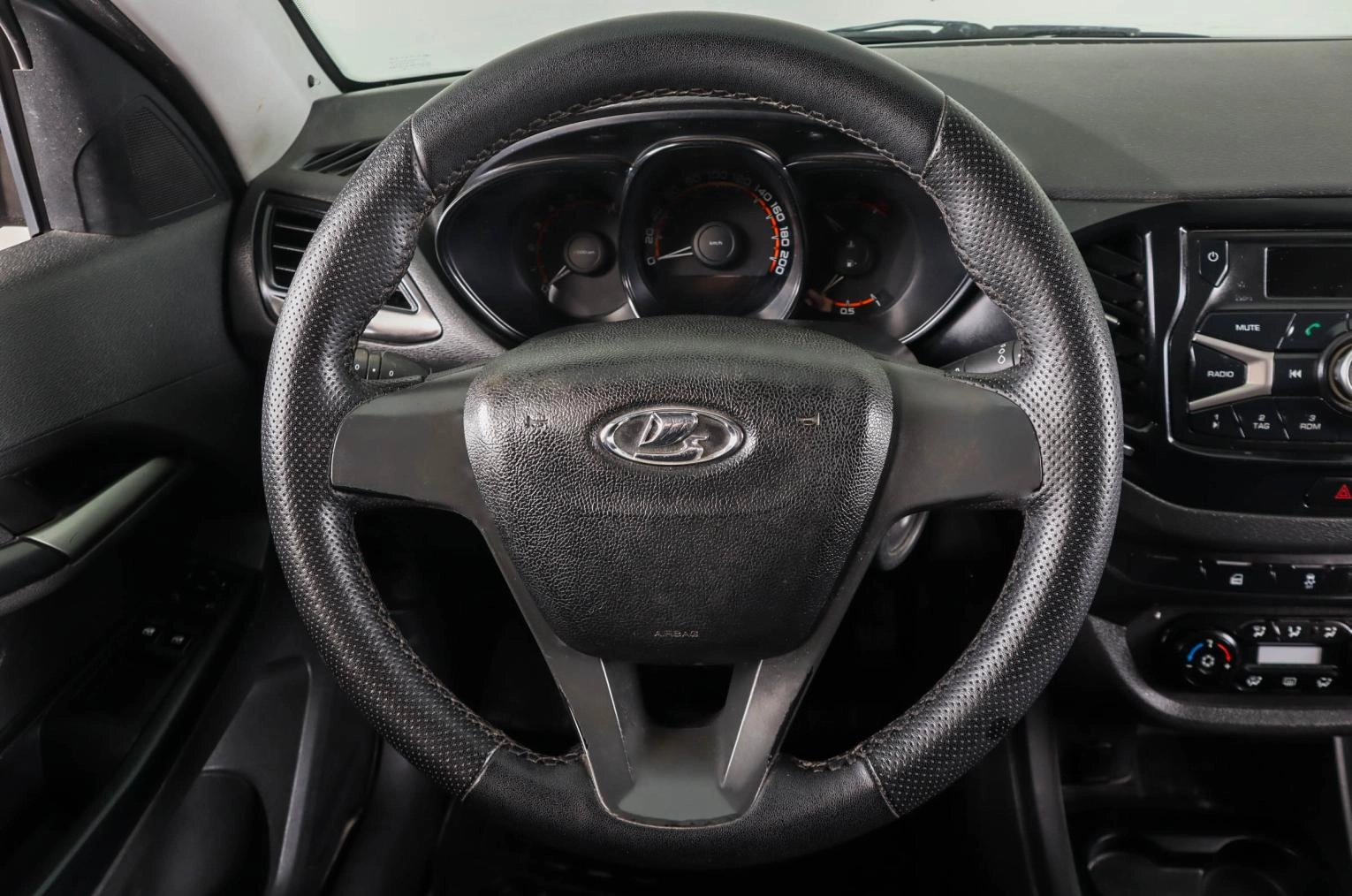 ВАЗ (LADA) Vesta 15 из 21