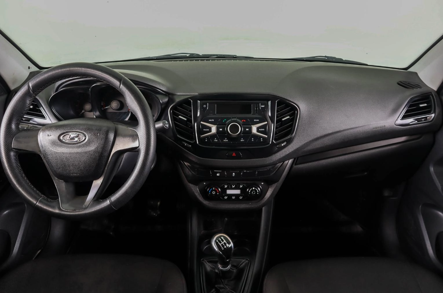 ВАЗ (LADA) Vesta 13 из 21