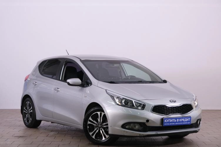 KIA cee'd 1 из 6