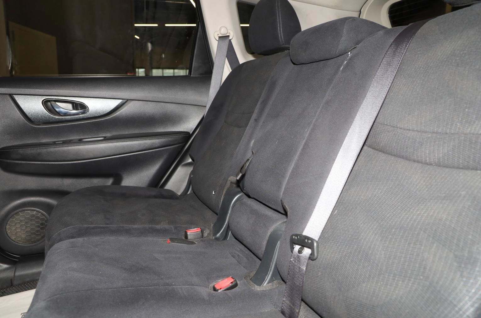 Nissan X-Trail 17 из 18