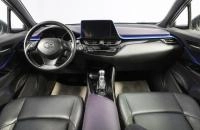 Toyota C-HR 13 из 19