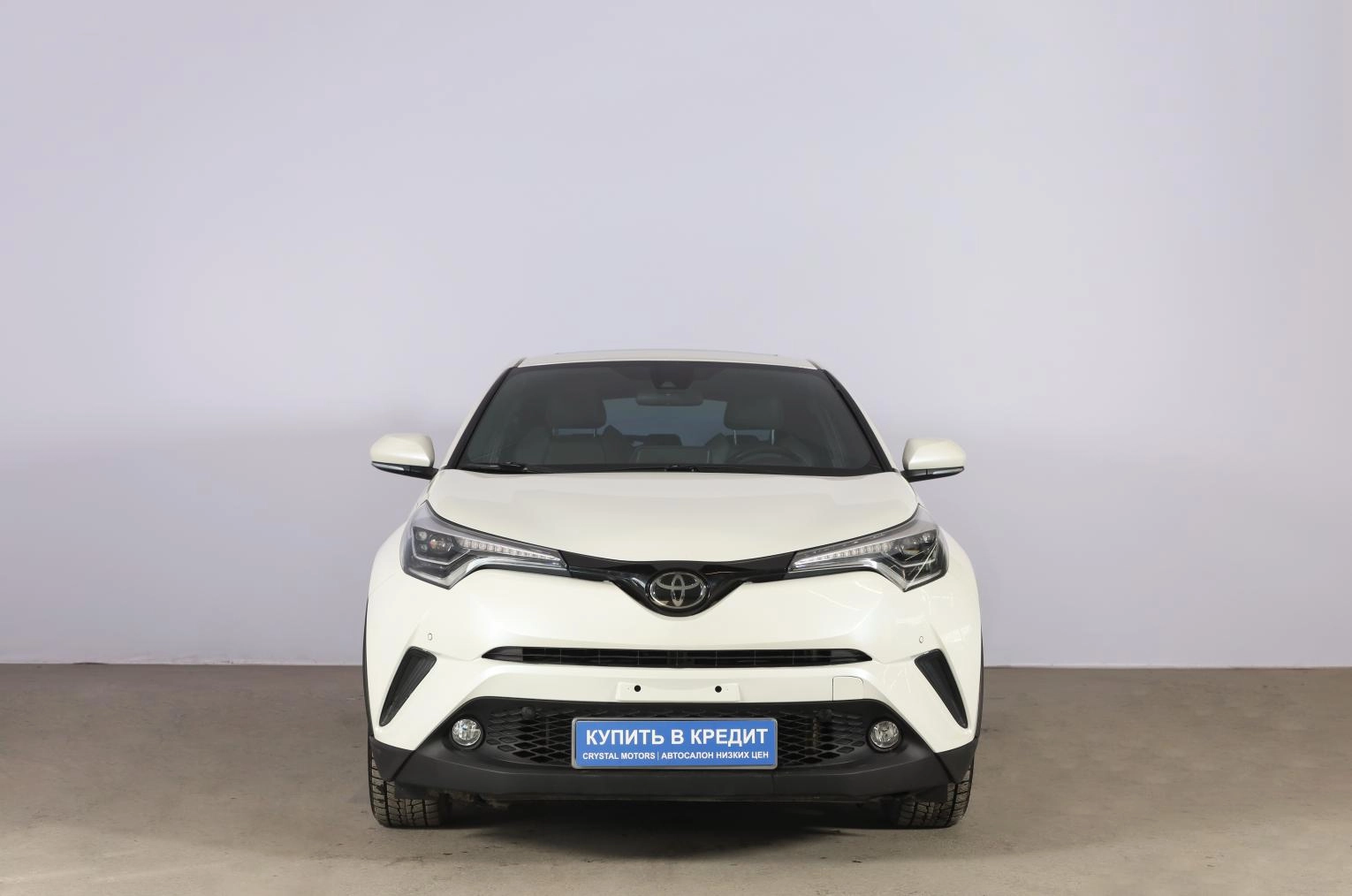 Toyota C-HR 2 из 19