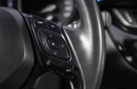 Toyota C-HR 12 из 19