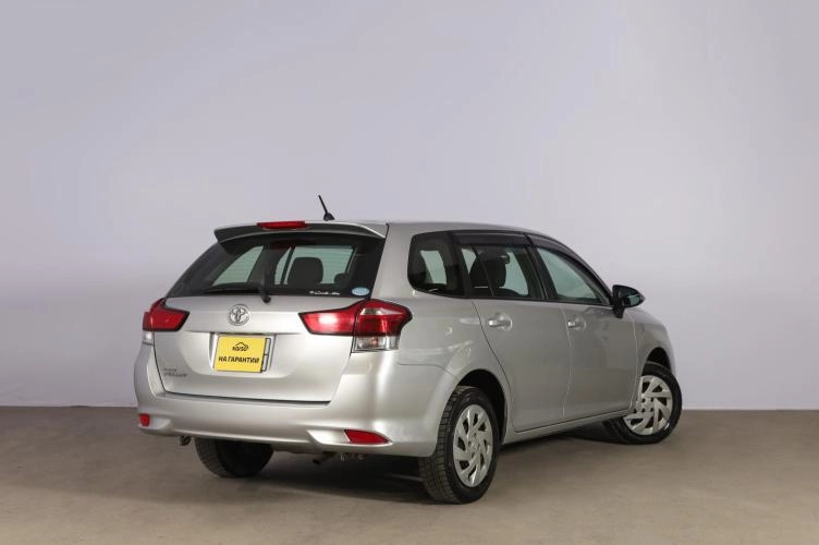 Toyota Corolla Fielder 4 из 6