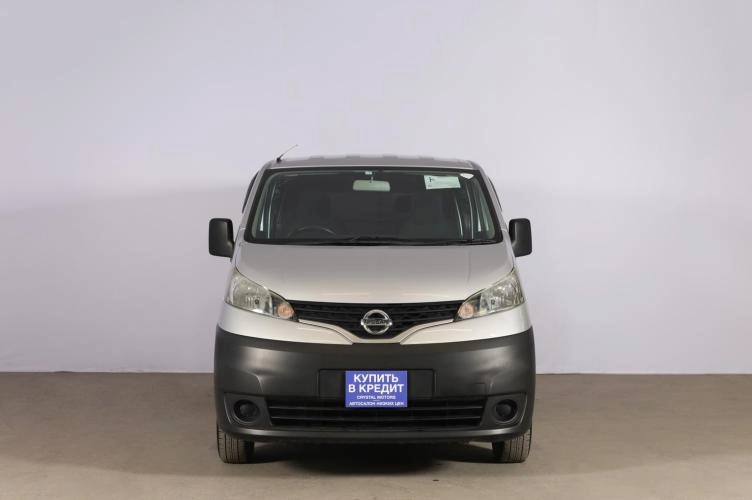 Nissan NV200 2 из 6