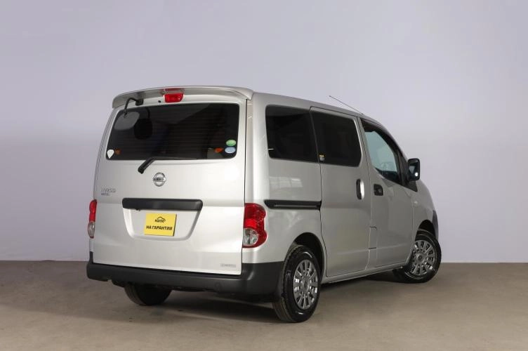 Nissan NV200 4 из 6