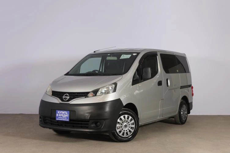 Nissan NV200 3 из 6