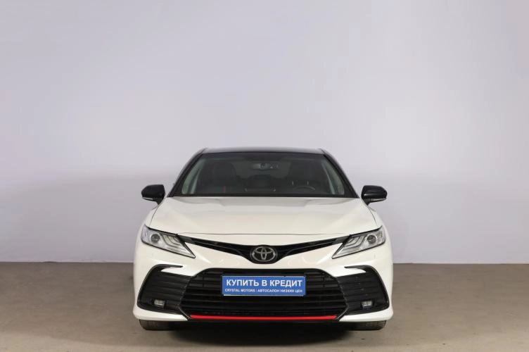 Toyota Camry 2 из 6