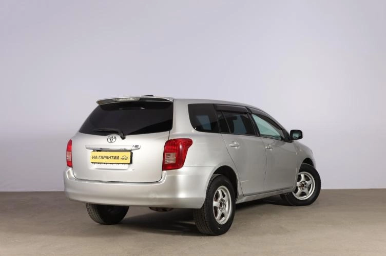 Toyota Corolla Fielder 6 из 6