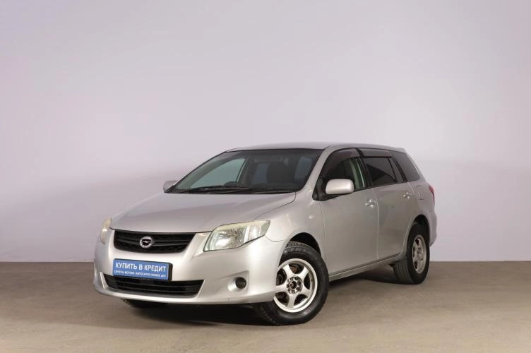 Toyota Corolla Fielder 3 из 6