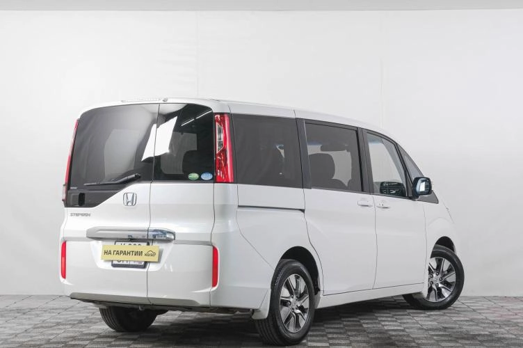 Honda Stepwgn 6 из 6