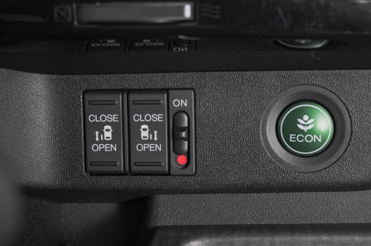 Honda Stepwgn 21 из 25