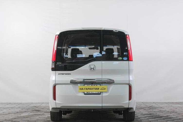 Honda Stepwgn 5 из 6