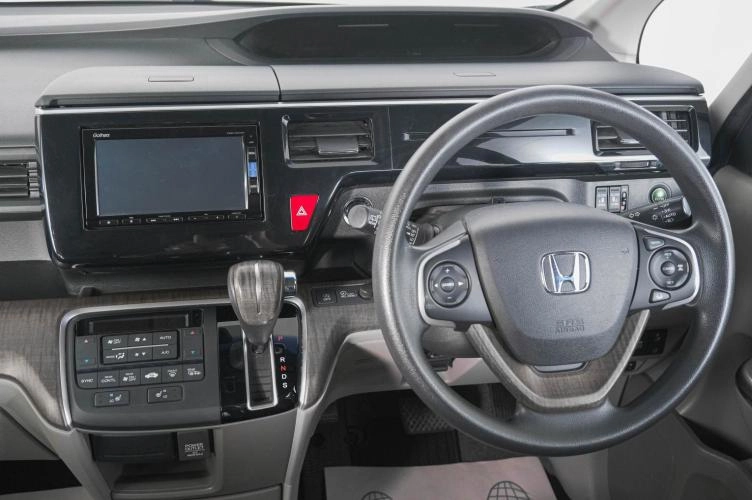 Honda Stepwgn 14 из 25