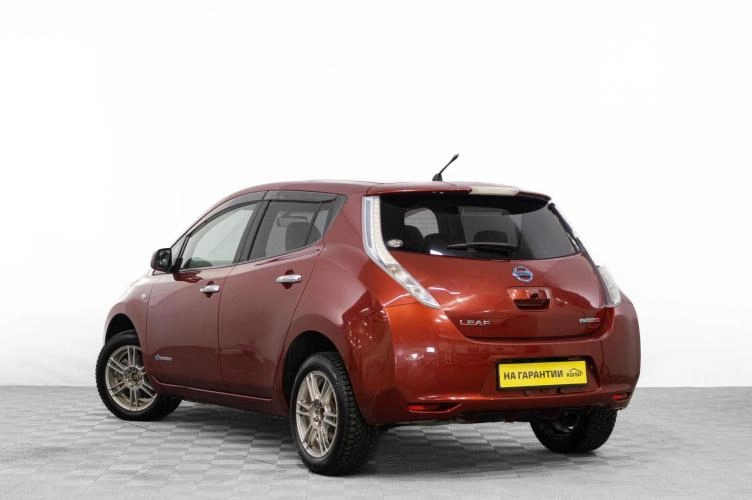 Nissan Leaf 6 из 6