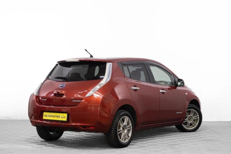 Nissan Leaf 4 из 6