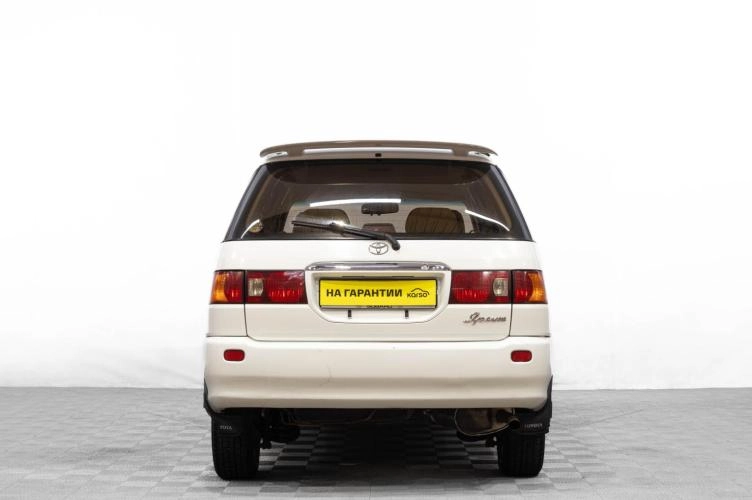 Toyota Ipsum 5 из 6