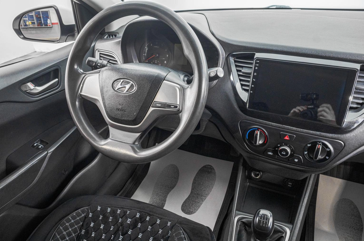 Hyundai Solaris 13 из 21
