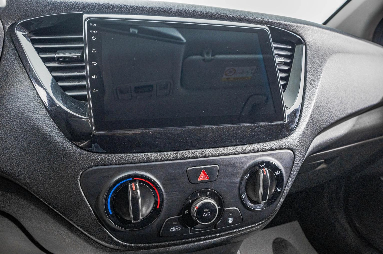 Hyundai Solaris 15 из 21