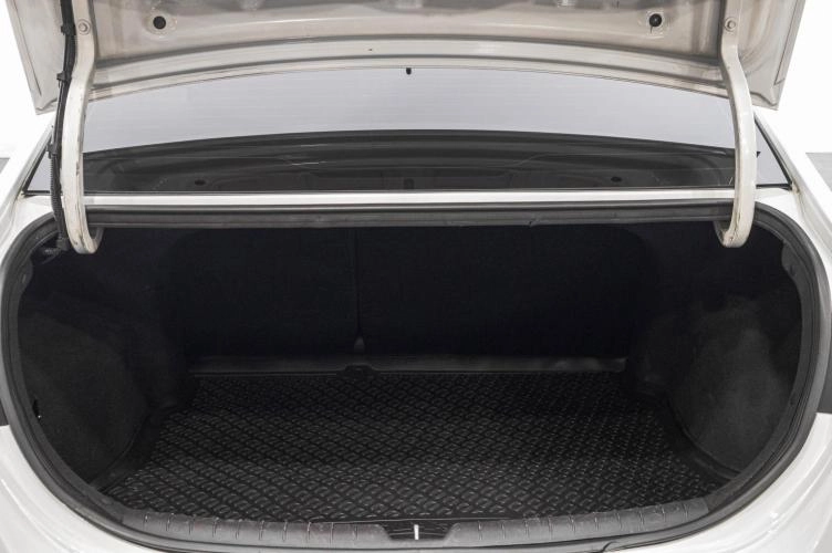 Hyundai Solaris 21 из 21