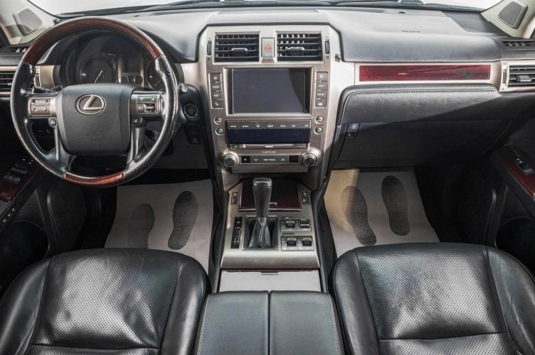 Lexus GX 8 из 30