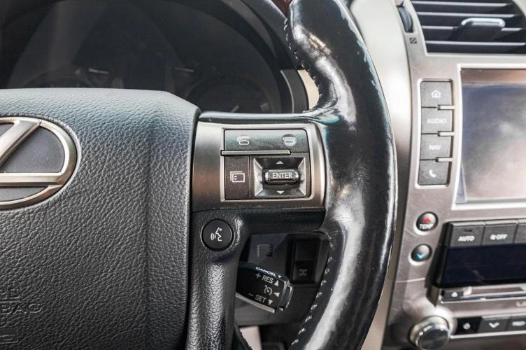 Lexus GX 17 из 30