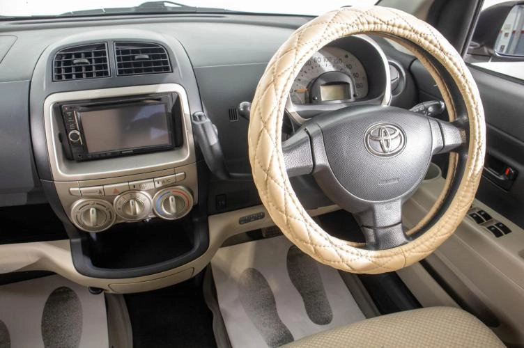 Toyota Passo 14 из 21
