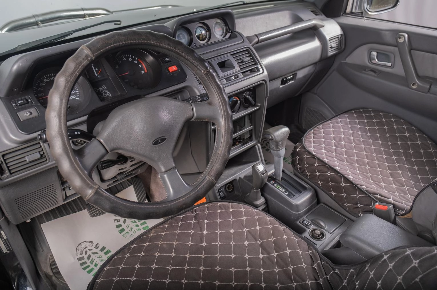 Mitsubishi Pajero 7 из 18