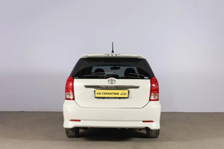 Toyota Wish 5 из 6