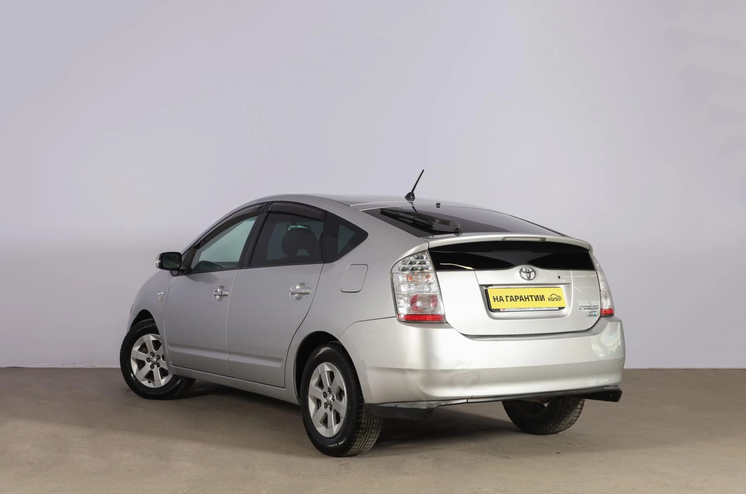 Toyota Prius 6 из 17