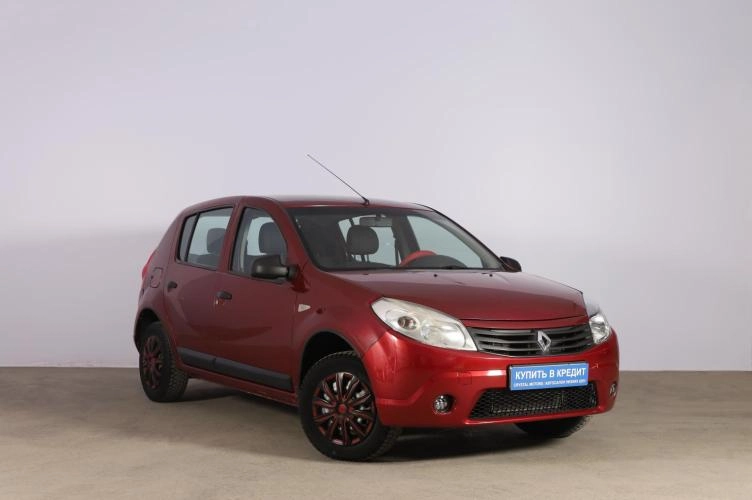 Renault Sandero 1 из 6
