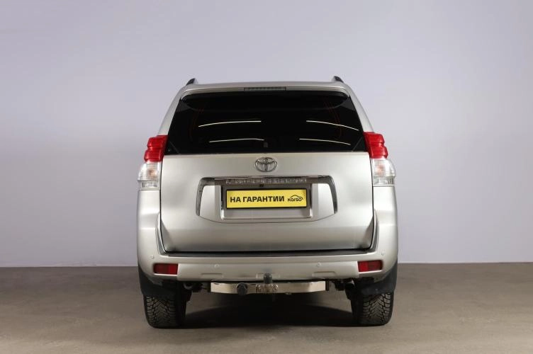 Toyota Land Cruiser Prado 5 из 6