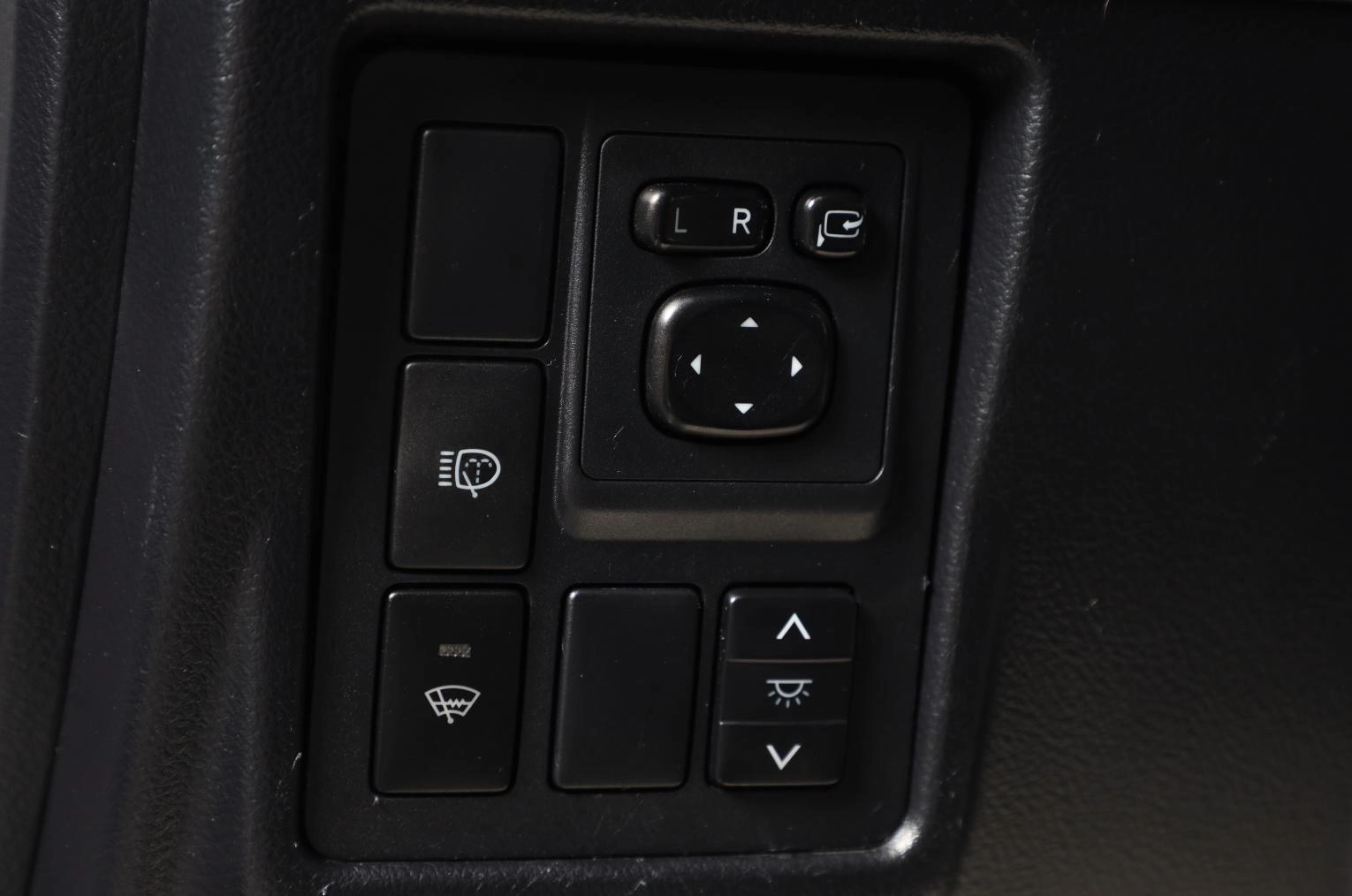 Toyota Land Cruiser Prado 11 из 18