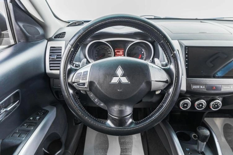 Mitsubishi Outlander 11 из 24