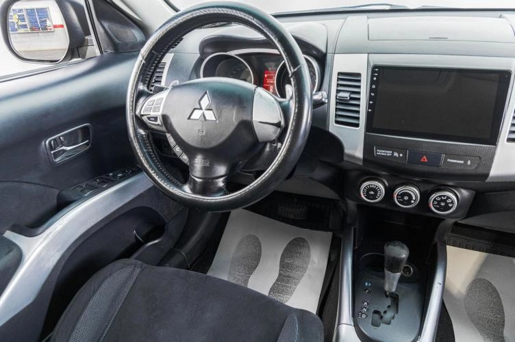 Mitsubishi Outlander 13 из 24