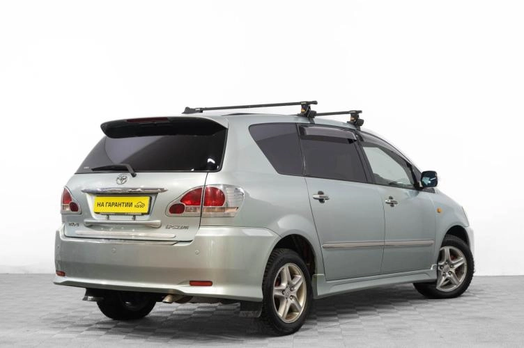 Toyota Ipsum 4 из 6