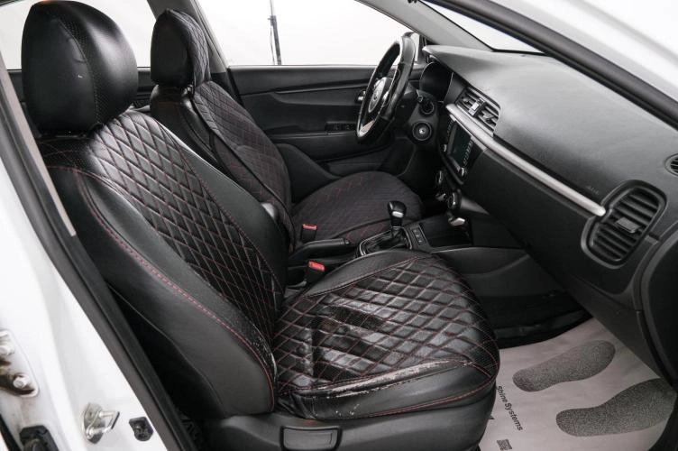 KIA Rio 13 из 22