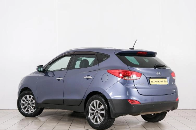 Hyundai ix35 4 из 24