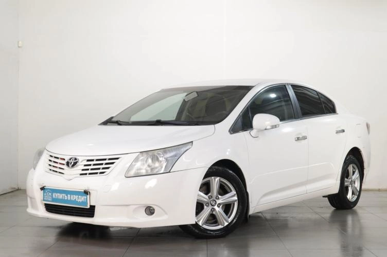 Toyota Avensis 3 из 6