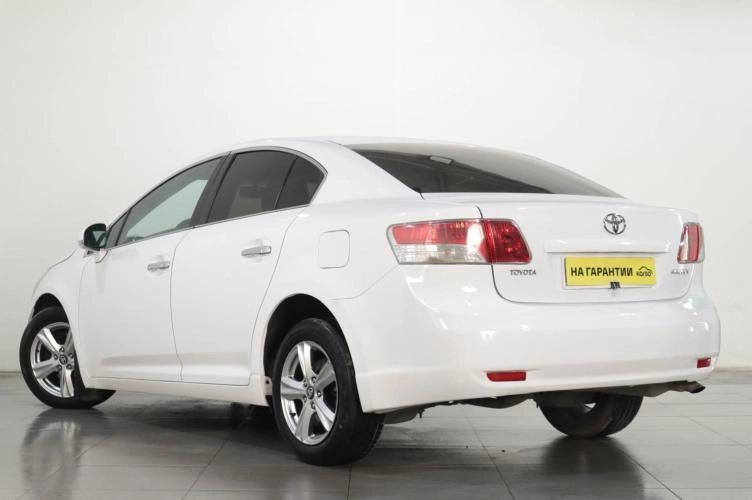 Toyota Avensis 6 из 6