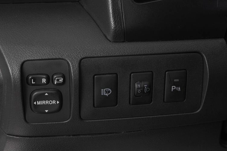 Toyota Camry 19 из 22