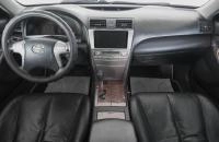 Toyota Camry 13 из 22