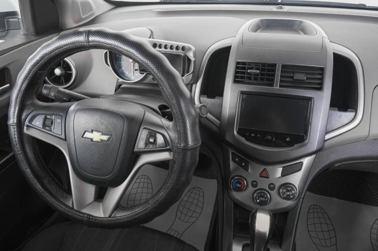 Chevrolet Aveo 12 из 21