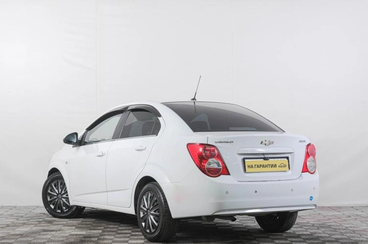 Chevrolet Aveo 4 из 6