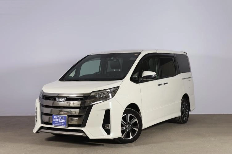 Toyota Noah 3 из 6