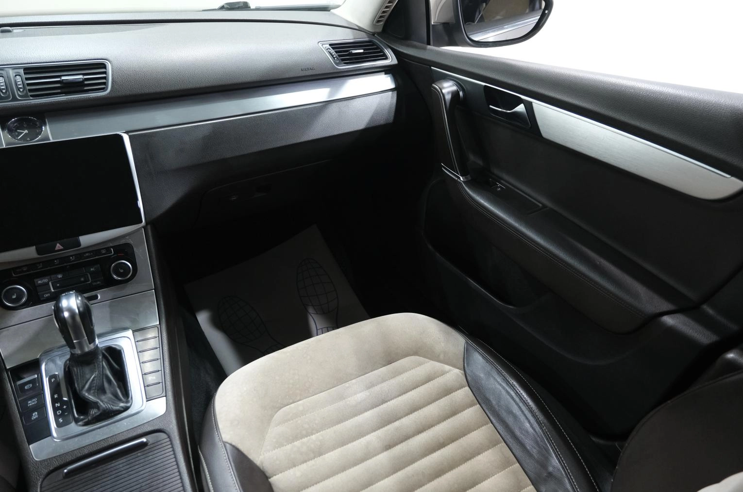Volkswagen Passat 16 из 31