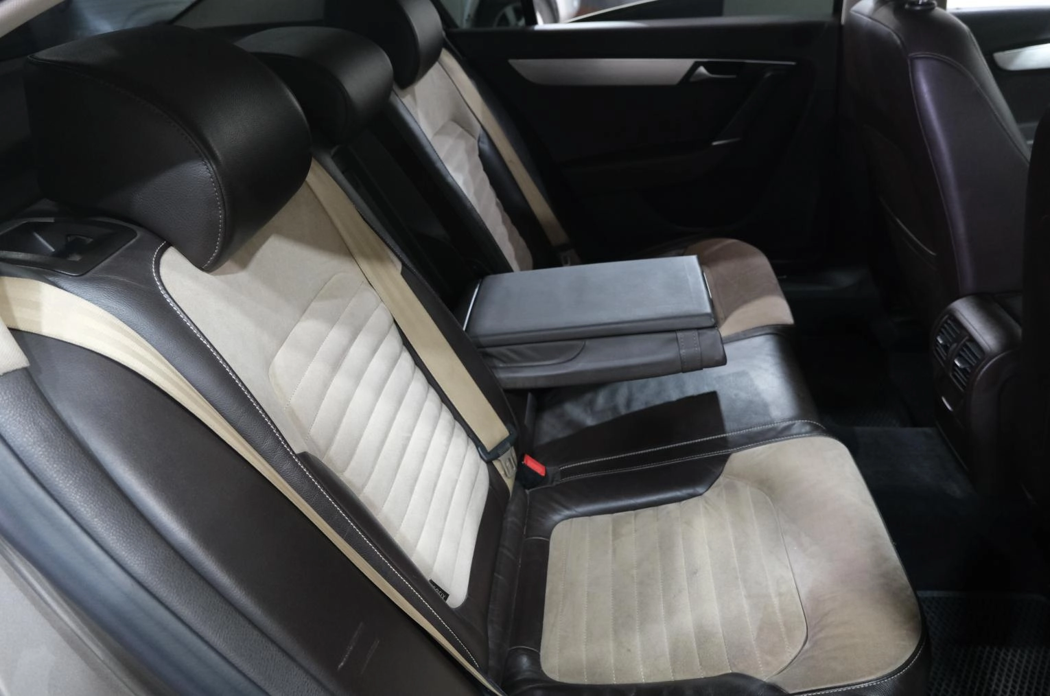 Volkswagen Passat 28 из 31